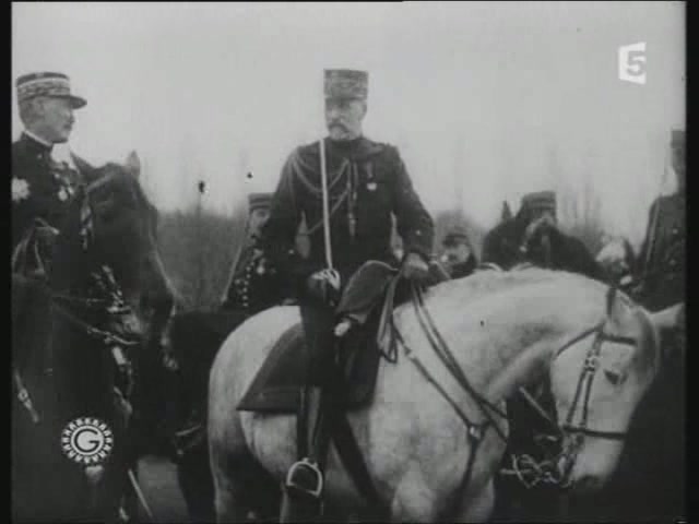Histoire De Larmée Franaise 2 Sur 4 - 1871-1939 de l’affaire Dreyfus à la lig.jpg