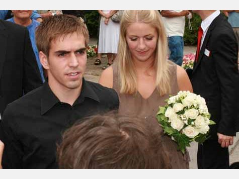 44286854-lahm.9.jpg