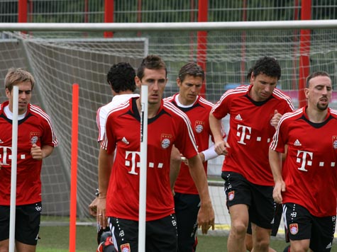 571973350-bayern-training-wm-stars.9.jpg