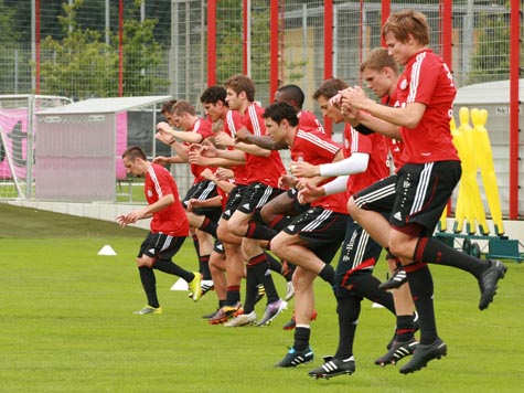 973858660-bayern-wm-stars-training-rueckkehr.9.jpg