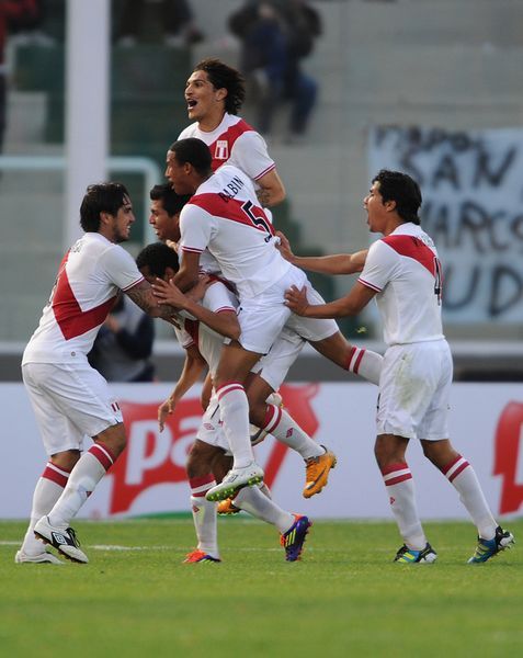 20110717美洲杯秘鲁2-0哥伦比亚 格雷罗.jpg