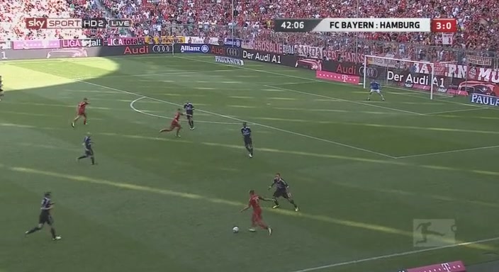 Bundesliga - Bayern Munich v. Hamburg - 1st Half[12-06-17].JPG