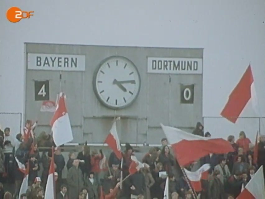 1971.11.27+德甲第16轮+拜仁11-1多特+比赛...[(003597)13-49-28].JPG