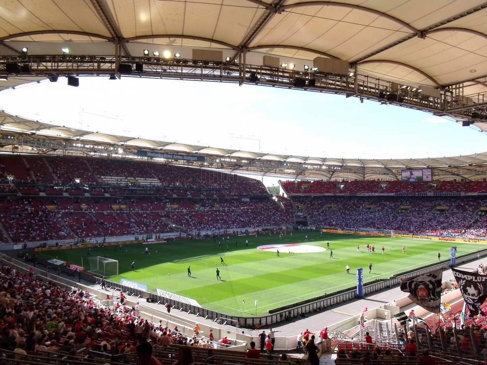 mercedes_benz-arena_3554901.jpg