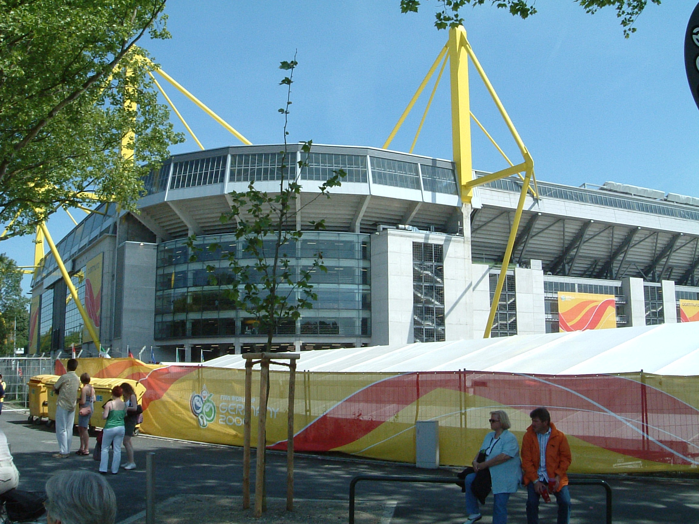 0Westfalenstadion.jpg