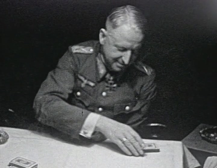 1-2. ERICH von MANSTEIN[13-59-02].JPG