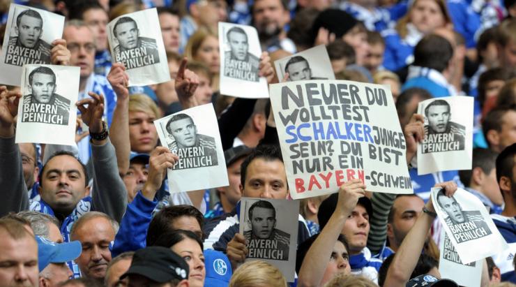 schalke-fans.jpg