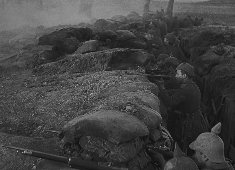 All.Quiet.on.the.Western.Front.1930.720p.BluRay.X264-AMIABLE[04-42-09].JPG